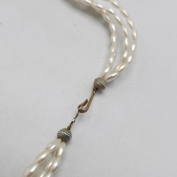 Vintage MOP Abalone Pearl Necklace Clip-On Earrings Set With Rhinestone Accents - Picture 5 of 9